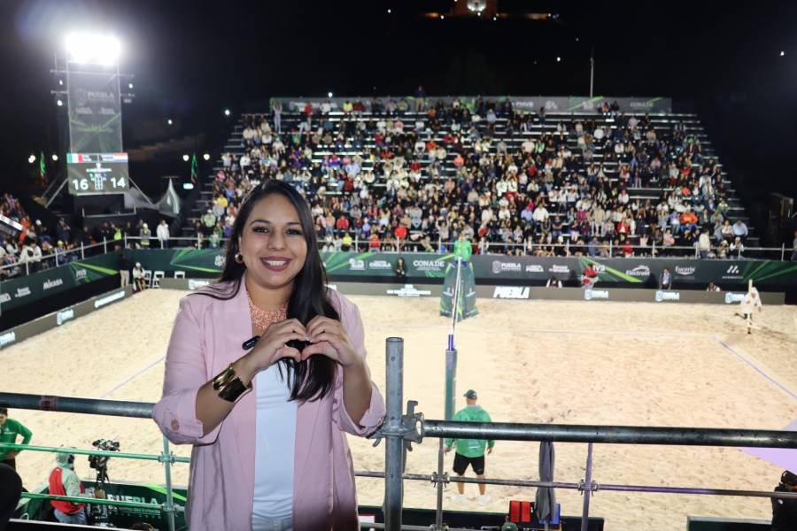 Tonantzin Fern&aacute;ndez celebra realizaci&oacute;n del Mundial de Voleibol Sub-21 en San Pedro Cholula