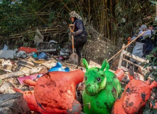 Suman 76 muertos y 27 desaparecidos por inundaciones en M&eacute;xico