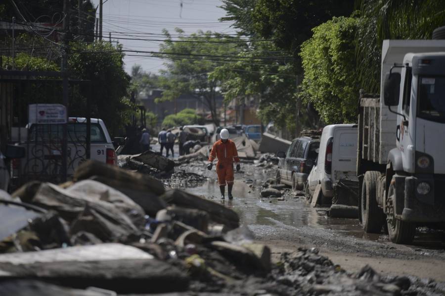 Suman 78 personas fallecidas y 23 no localizadas por inundaciones; inicia entrega de apoyos