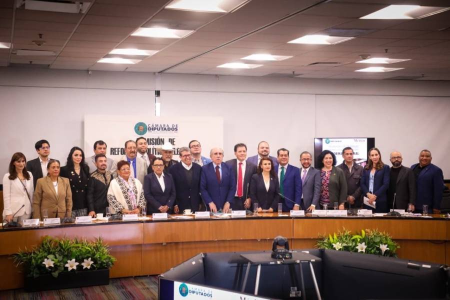 Gabriela Jim&eacute;nez subraya que la reforma electoral refleja la evoluci&oacute;n democr&aacute;tica y social del pa&iacute;s