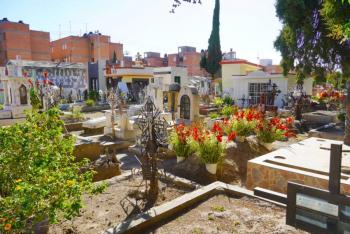Gobierno de Texmelucan informa sobre horarios en panteones municipales durante D&iacute;a de Muertos
