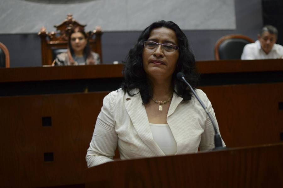 Pol&eacute;mica por collar de 227 mil pesos de la alcaldesa de Acapulco