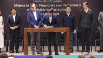 Corregidora y Santander entregar&aacute;n mil becas “Salud Financiera” a j&oacute;venes