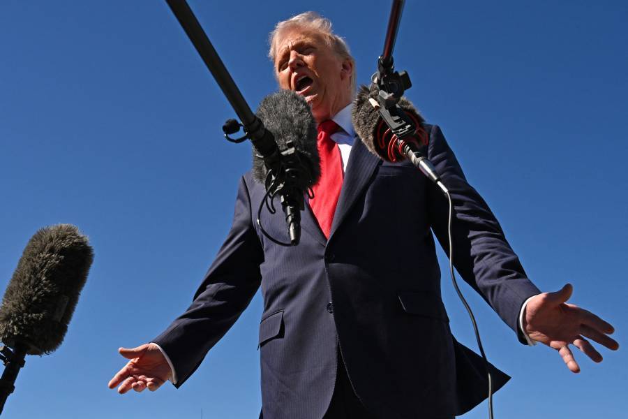 Trump dice que no planea ataques de EEUU a Venezuela