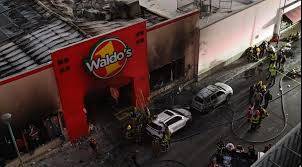 Cierran 68 tiendas Waldo’s en Sonora tras tragedia en Hermosillo