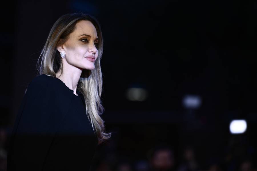 Angelina Jolie realiza visita sorpresa a la ciudad ucraniana de Jers&oacute;n