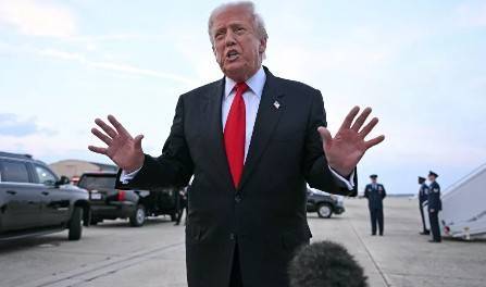 Publican correos que vinculan a Trump con el caso Jeffrey Epstein