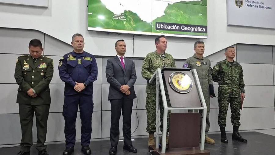Petro ordena el mayor bombardeo a la guerrilla, hay 19 muertos