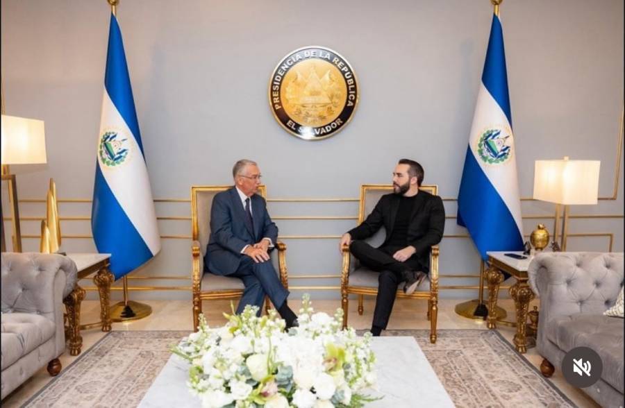 Salinas Pliego dialoga con Nayib Bukele sobre estrategias de seguridad