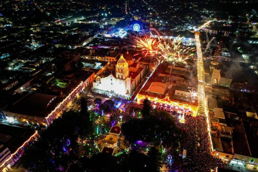 Ariadna Ayala enciende la magia: inicia la Villa Iluminada de Atlixco ...