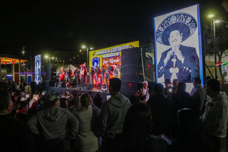 Garibaldi rinde homenaje a Jos&eacute; Alfredo Jim&eacute;nez en el centenario de su nacimiento