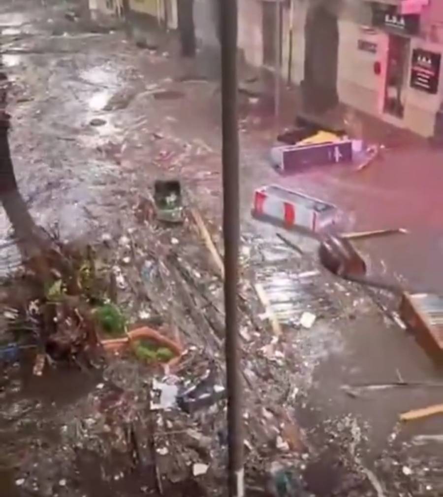 Cicl&oacute;n Harry azota el sur de Italia con olas gigantes e inundaciones