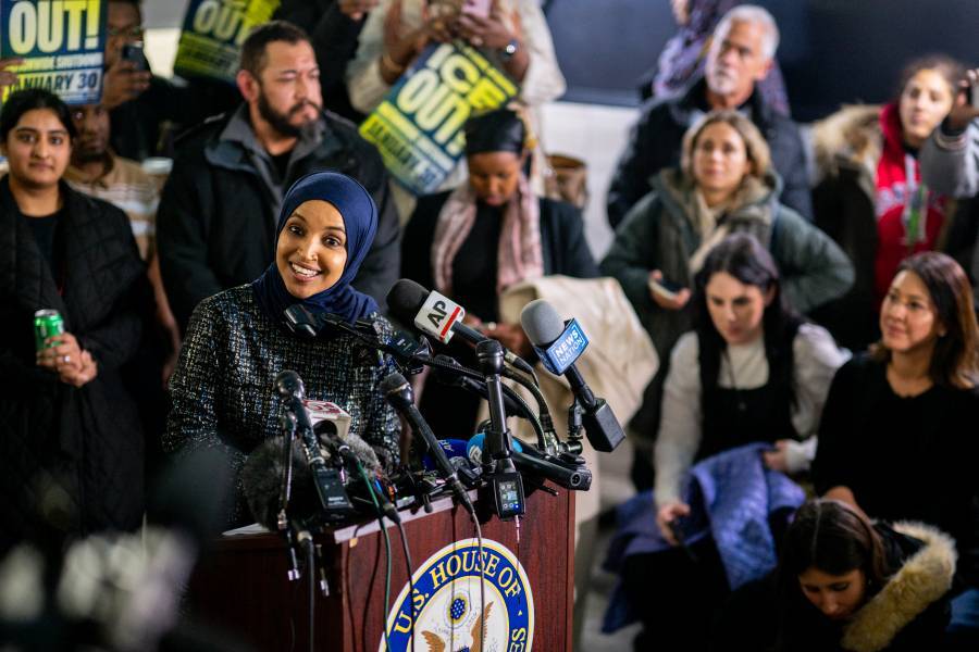 Ilhan Omar arremete contra Trump y lo acusa de hostigarla de forma constante