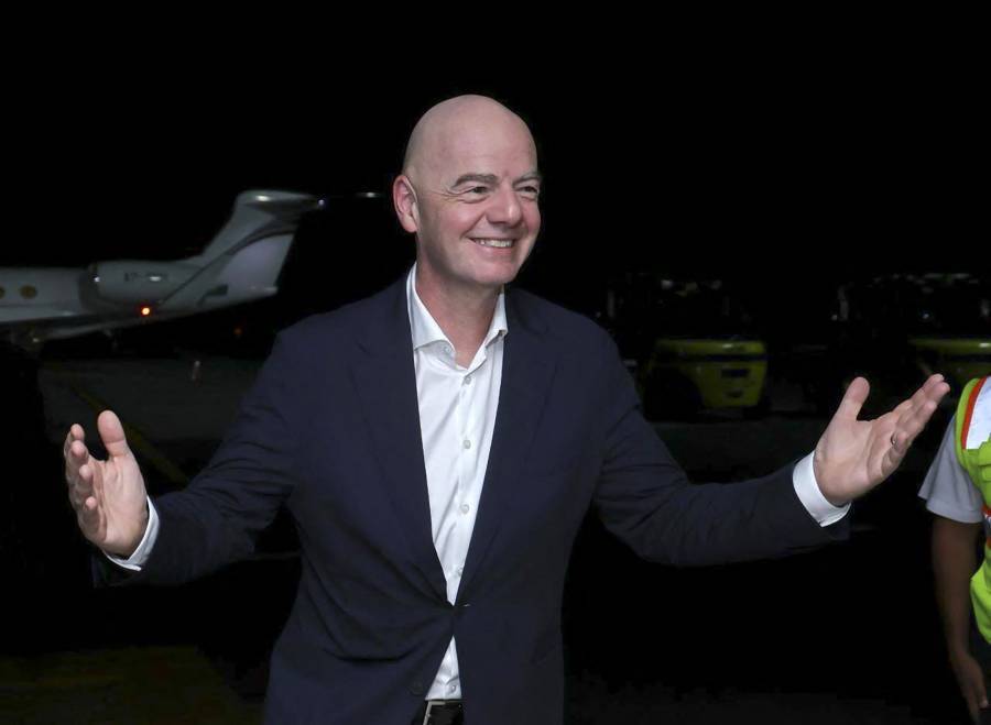 Infantino contrario a un boicot al Mundial 2026 y a favor de reintegrar a Rusia