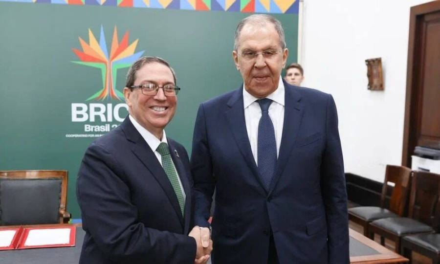 Rusia rechaza presi&oacute;n econ&oacute;mica y militar de EU contra Cuba