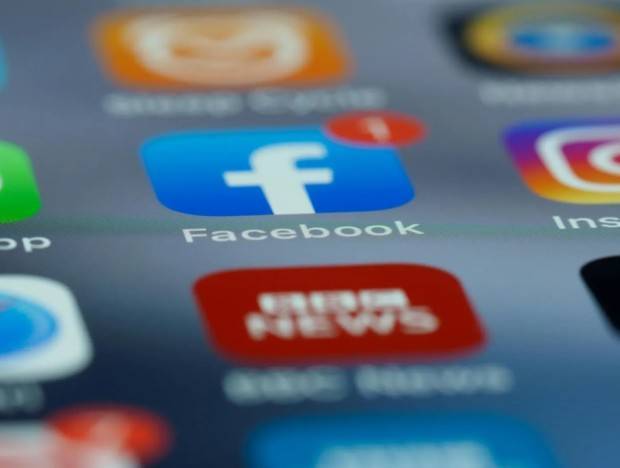 Portugal plantea prohibir redes sociales a menores de 16 a&ntilde;os