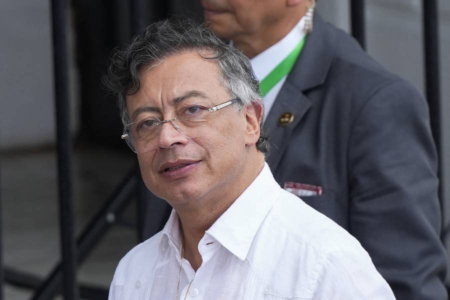 Gustavo Petro viaja a Estados Unidos para encuentro con Donald Trump