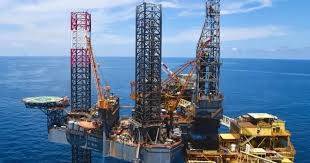 Precios del petr&oacute;leo en pausa por conflicto entre EU e Ir&aacute;n