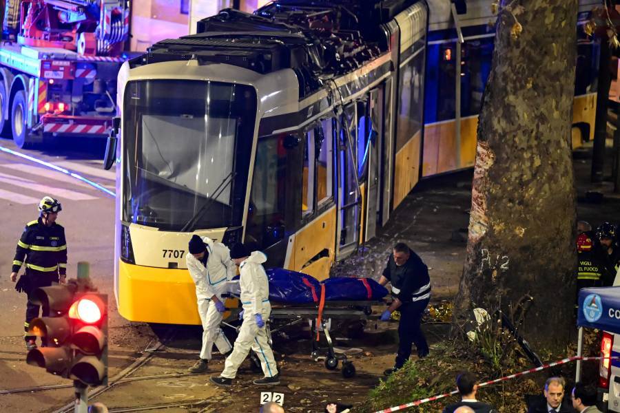 El descarrilamiento de un tranv&iacute;a deja dos muertos y decenas de heridos en Mil&aacute;n