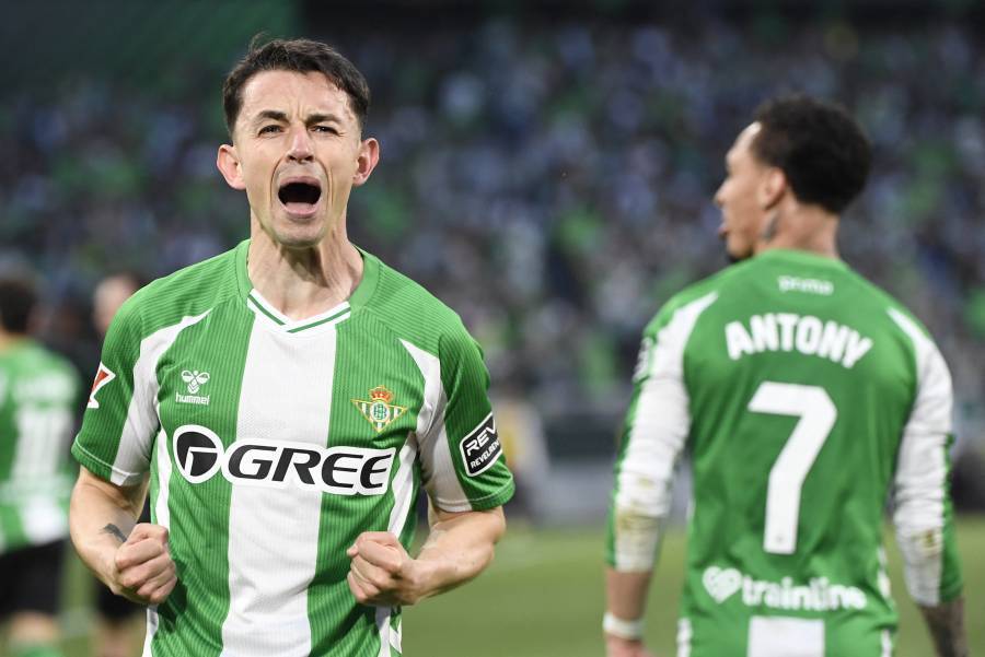 Aguirre sigue de cerca a Fidalgo en Espa&ntilde;a en plena evaluaci&oacute;n rumbo al Mundial