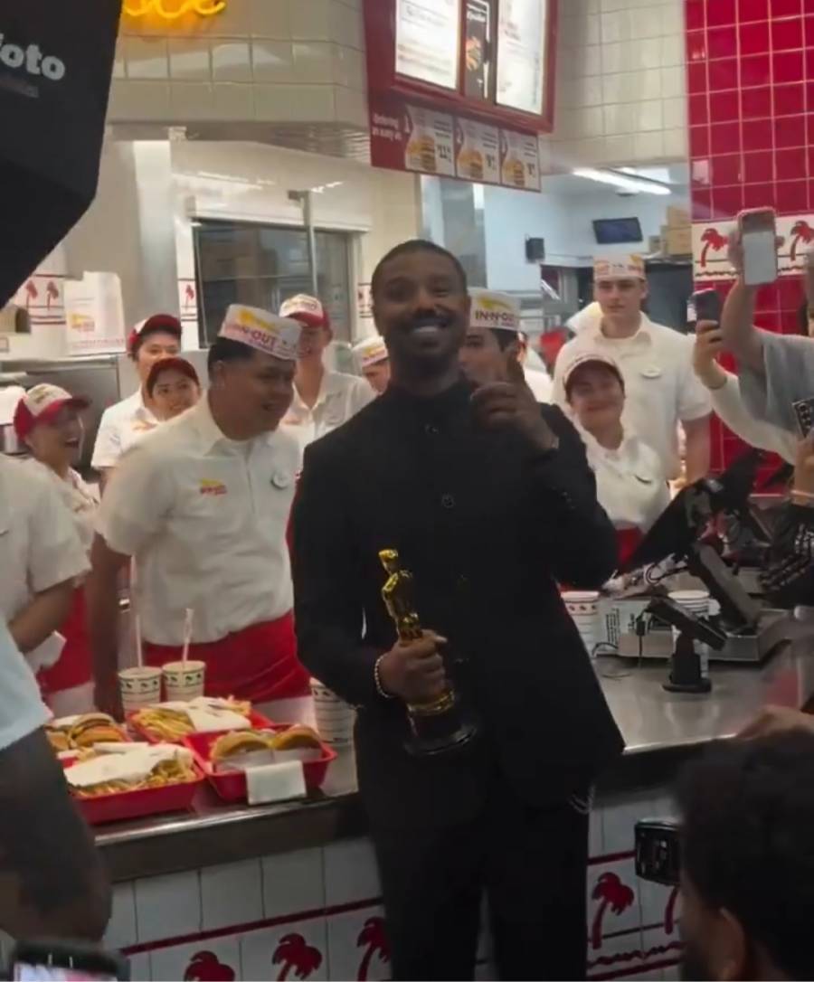 Tras ganar el Oscar, Michael B. Jordan festeja con una  hamburguesa