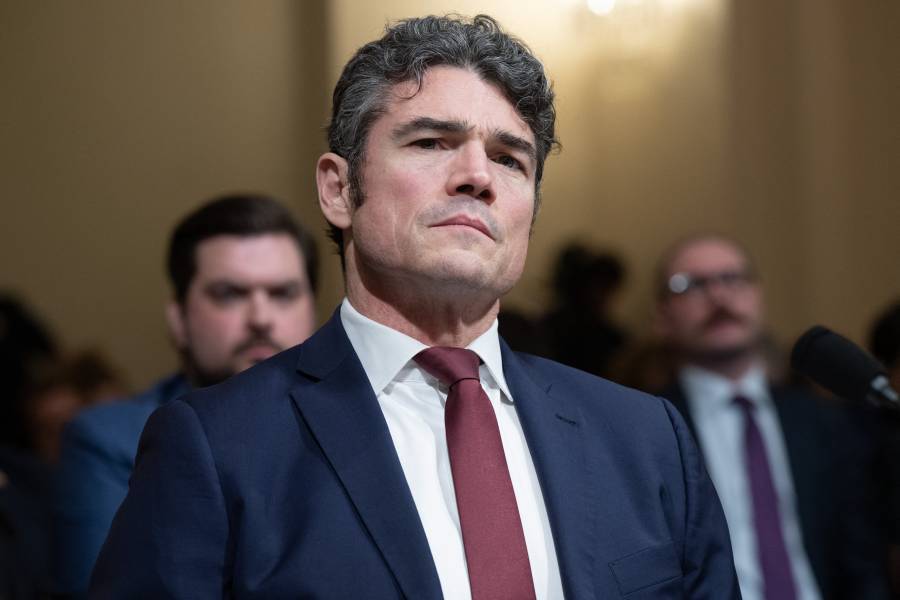 Renuncia jefe antiterrorista de EU y cuestiona guerra contra Ir&aacute;n