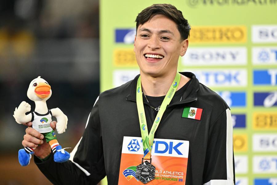 Erick Portillo conquista hist&oacute;rica plata mundial en salto de altura