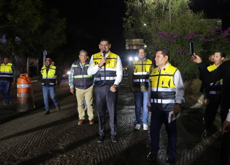 Rehabilitaci&oacute;n nocturna de Prolongaci&oacute;n Reforma mejora calles y movilidad: Armenta