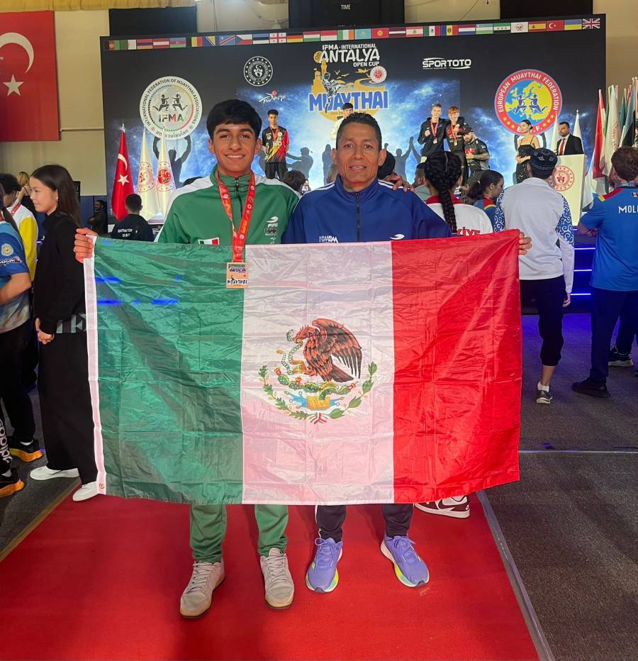 Alan Uribe se proclama campe&oacute;n de la Copa Abierta de Muaythai Antalya 2026