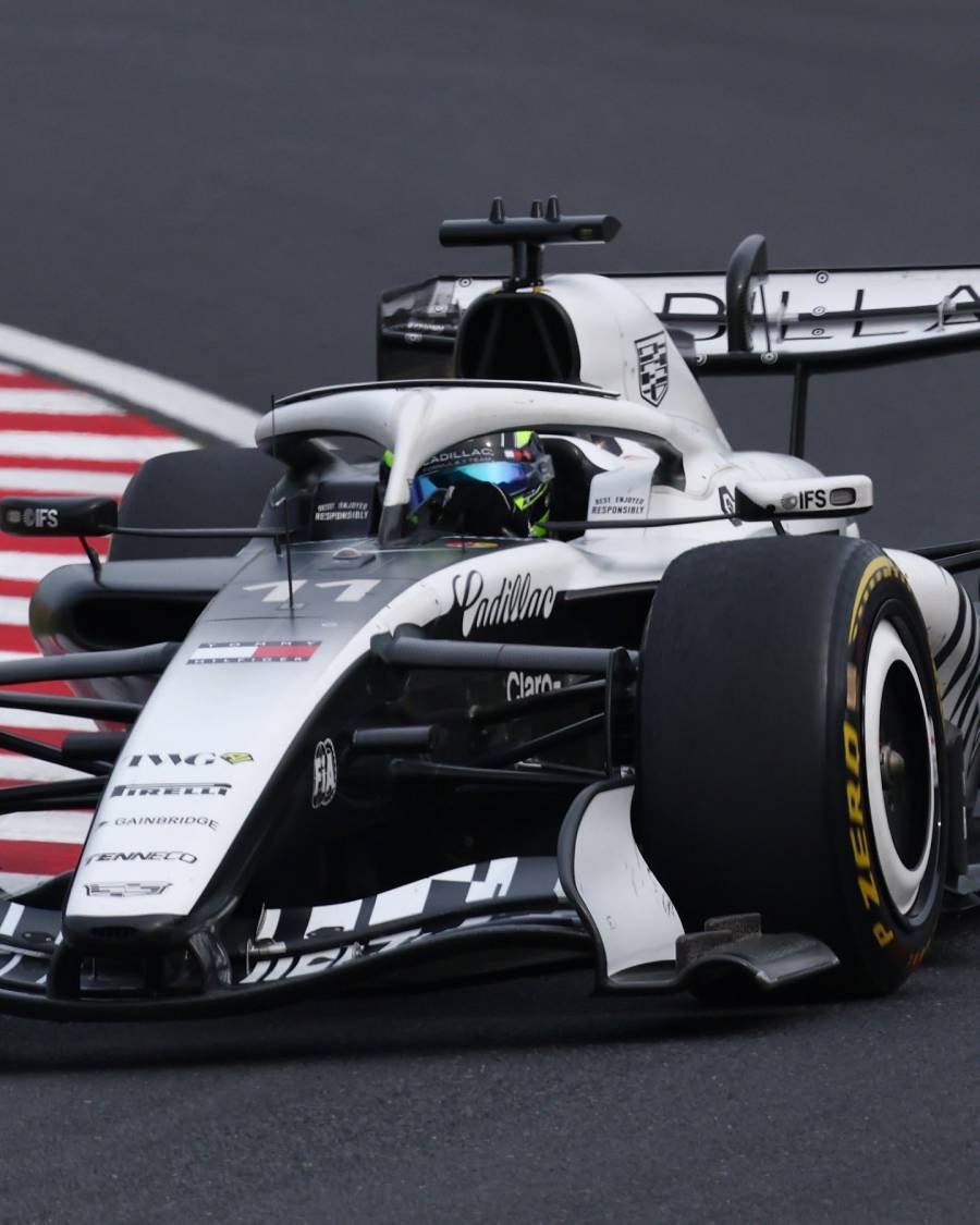 Checo P&eacute;rez identifica falla en su Cadillac: Problema en despliegue de energ&iacute;a afecta rendimiento