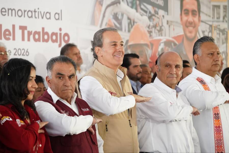 Pepe Chedraui participa en ceremonia c&iacute;vica por el D&iacute;a Internacional del Trabajo
