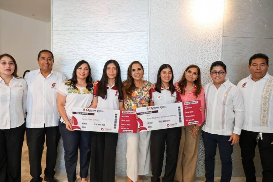 Estudiantes de Quintana Roo ganan primer lugar nacional con dispensador de medicamentos para discapacitados