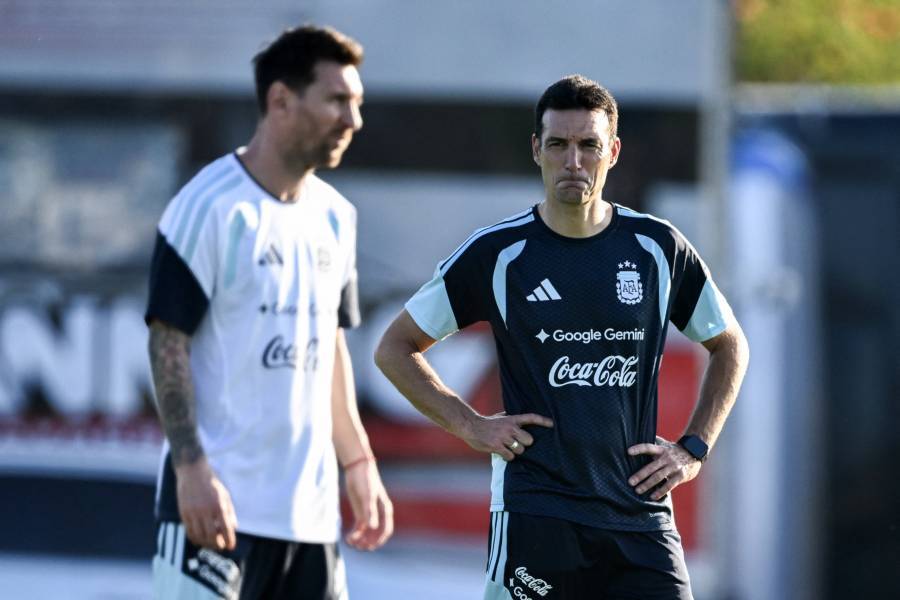 Messi encabeza la lista del DT argentino Scaloni para el Mundial