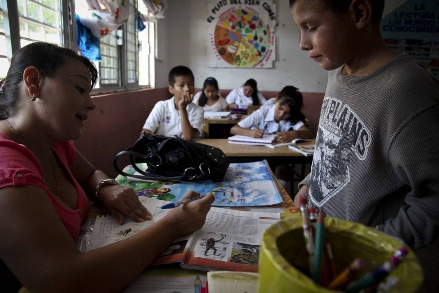 Veracruz, cuarto del pa&iacute;s por n&uacute;mero de docentes pero a la cola en eficacia educativa
