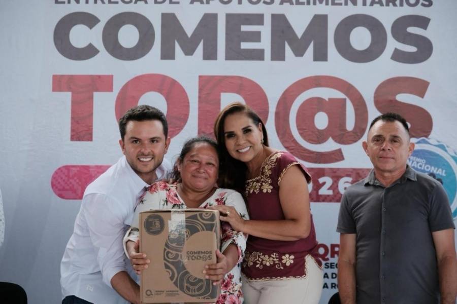 Mara Lezama entrega mil apoyos y 640 tarjetas del programa “Comemos Tod@s” en Canc&uacute;n