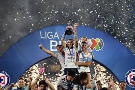 Cruz Azul se consagra campe&oacute;n del Clausura 2026 mexicano al vencer 2-1 a Pumas
