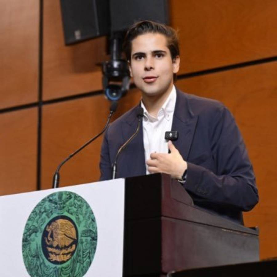 Hijo de la “abogada de las estrellas” reacciona ante controversia en redes