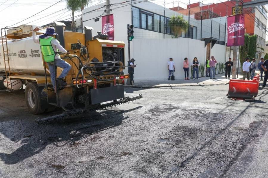 Armenta supervisa rehabilitaci&oacute;n de la 20 Sur en Puebla con 72% de avance y 800 empleos