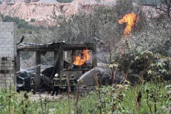 Controlan explosi&oacute;n de cisternas en Tepeaca; hallan m&aacute;s pipas con gas