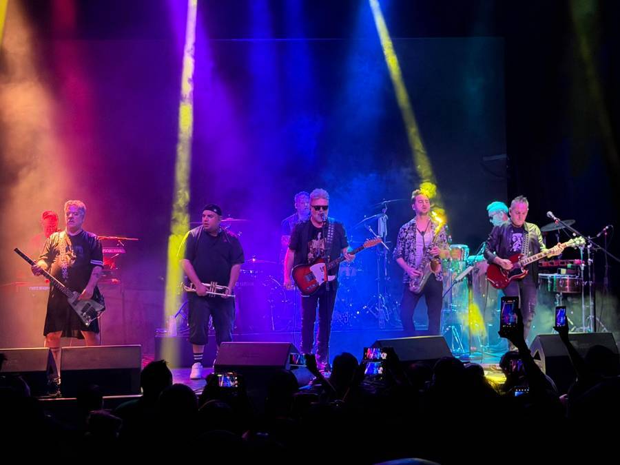 Los Pericos convierten Foro Puebla en una fiesta de reggae y nostalgia