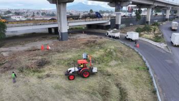 Transforma gobierno estatal accesos a Puebla con barrido mec&aacute;nico y mantenimiento