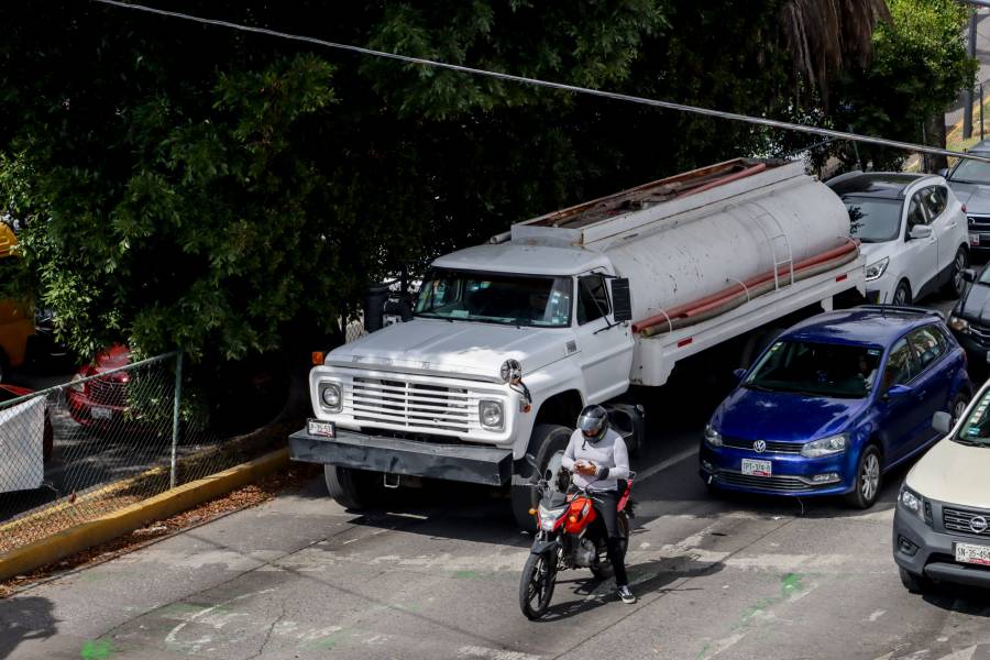 Bienestar arrancar&aacute; distribuci&oacute;n gratuita de agua con 50 rutas en Puebla
