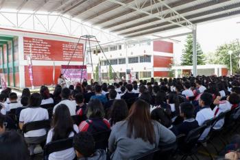 Gobierno de Pepe Chedraui impulsa el bienestar emocional de las juventudes con la obra de teatro 