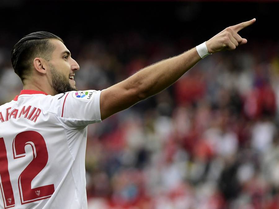 Condenan a futbolista español Rafa Mir a más de ocho años de prisión por agresión sexual