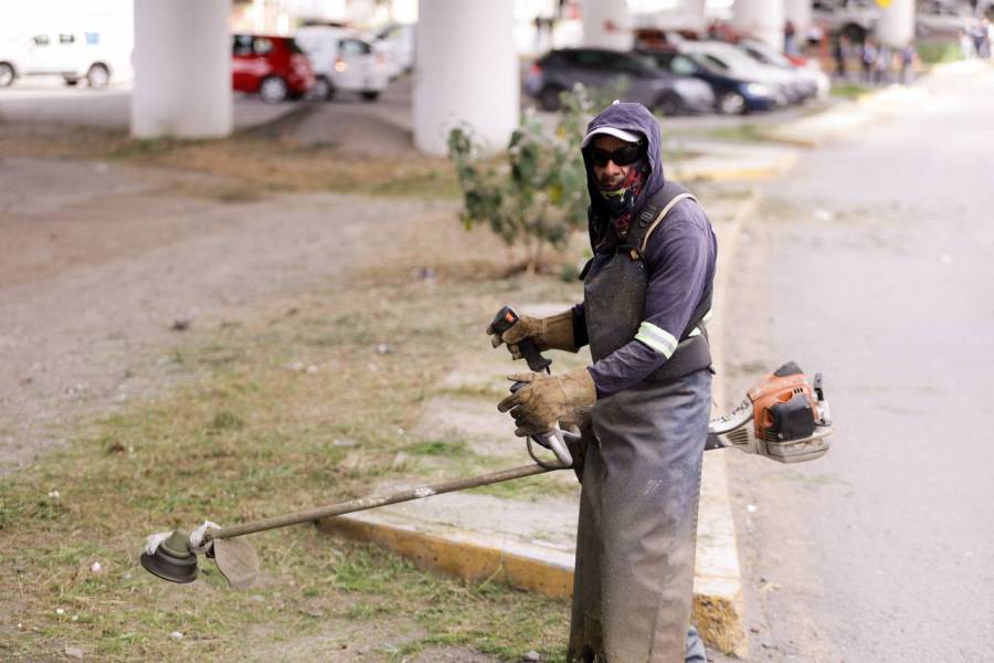 Impulsa Lupita Cuautle entornos m&aacute;s seguros y dignos con Jornada de Limpieza Comunitaria en San Francisco Acatepec
