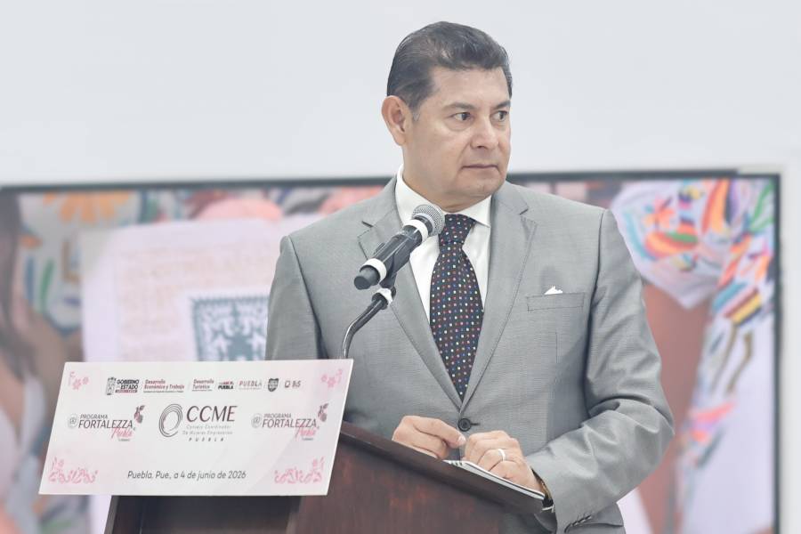 Armenta advierte posible intervenci&oacute;n del crimen organizado en conflicto de Acatl&aacute;n