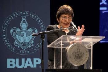 Culminan estudios 802 alumnos BUAP de la prepa 2 de Octubre de 1968