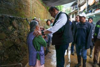 M&aacute;s de 300 familias aceptan reubicaci&oacute;n tras desastre en la Sierra Norte de Puebla