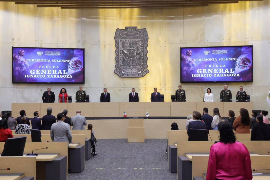 Congreso de Puebla entrega la presea General Ignacio Zaragoza a dos destacados poblanos
