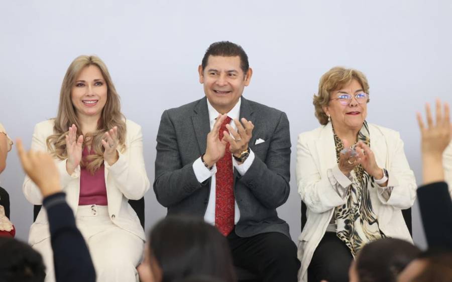 Armenta propone llevar programa de fortalecimiento familiar a las 31 microrregiones de Puebla